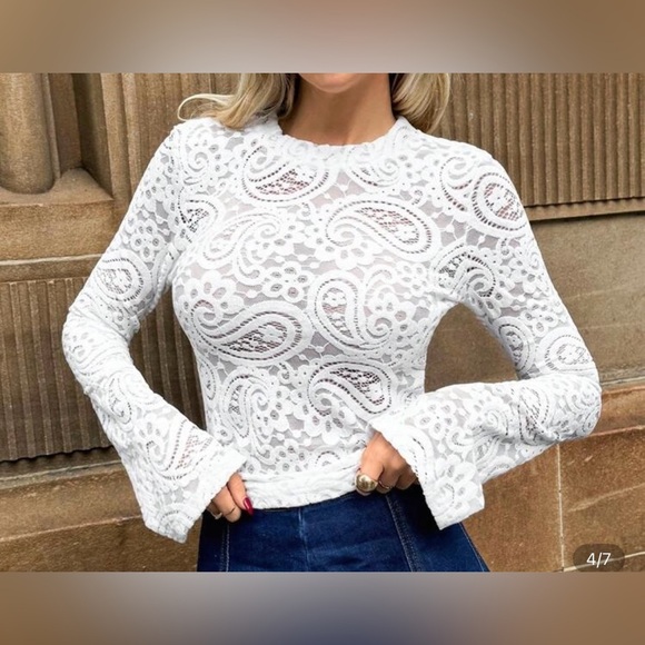 Elegant White Lace Top - Picture 4 of 6